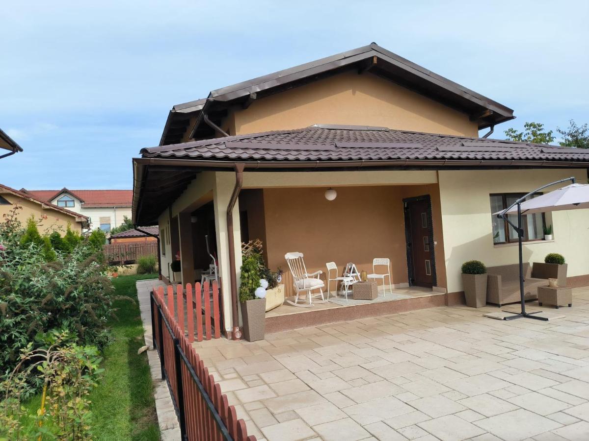 Apartmán Luxury Airport Retreat Kluž Exteriér fotografie
