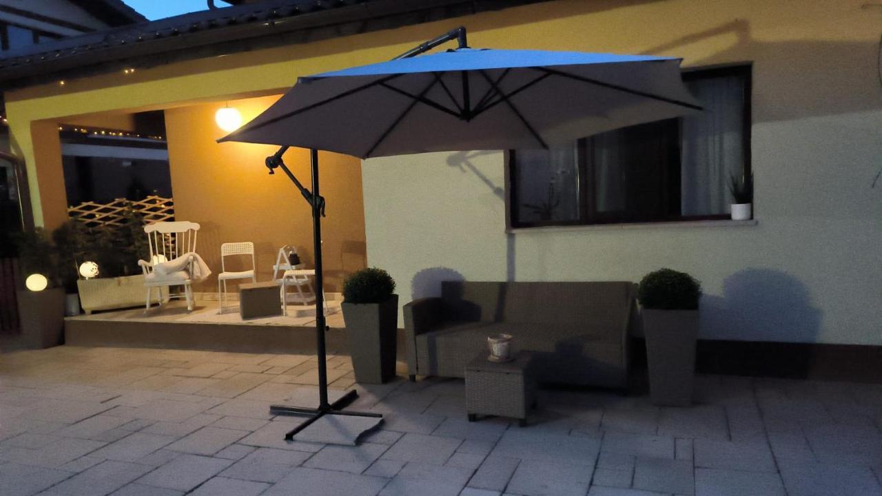 Apartmán Luxury Airport Retreat Kluž Exteriér fotografie